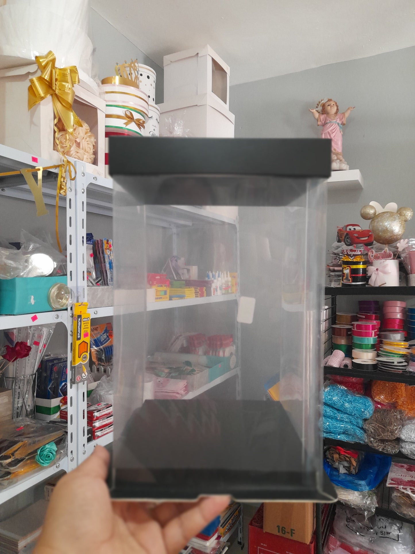 2.2 Caja de acetato blanca 6.5x6.5x11 pulg