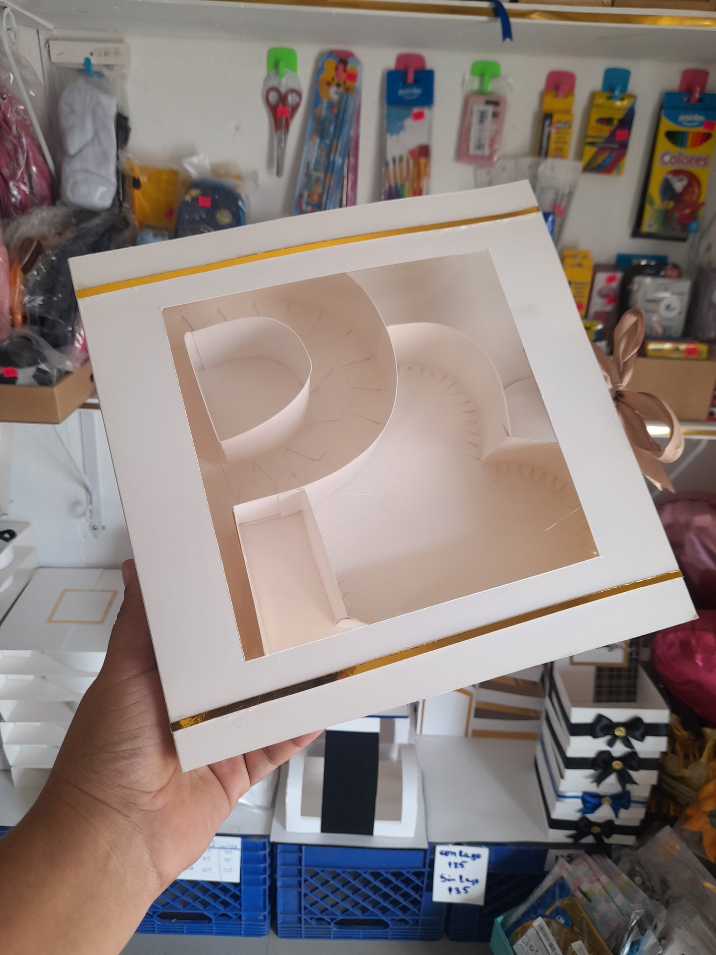 CL Caja de letra P con corazon y ventana DPM