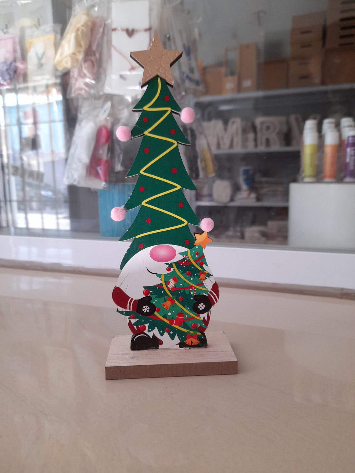 Decoracion de madera nomo