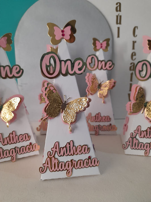 CDD CAJA DE DULCE TRIANGULAR DECORADA