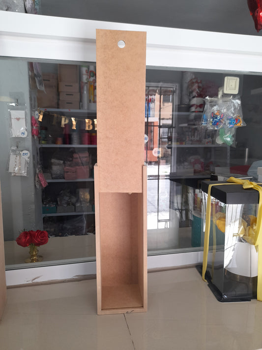 2.41 Caja de madera con tapa para vino DPM