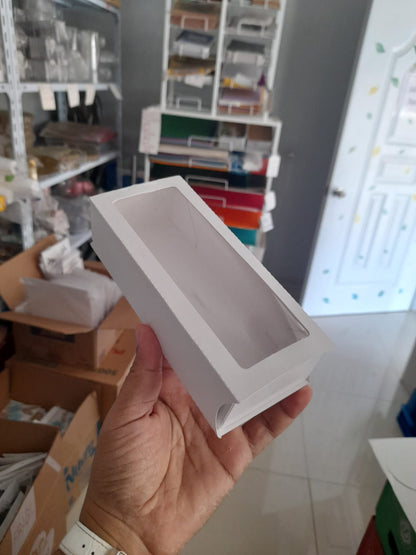 Caja deslizable con ventana