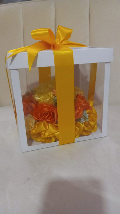 Caja de acetato con ventana a lo 4 lados