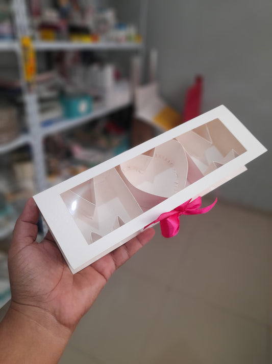 CL mini caja de letra M❤M con venta 11x3x1.5 (1.8M)