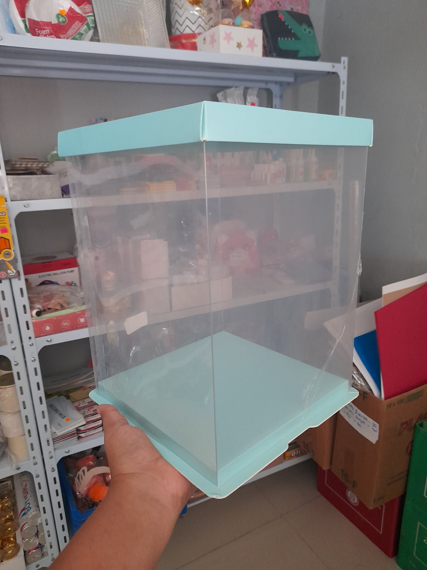 2.2 Cajas de acetato 22x22x24 cm