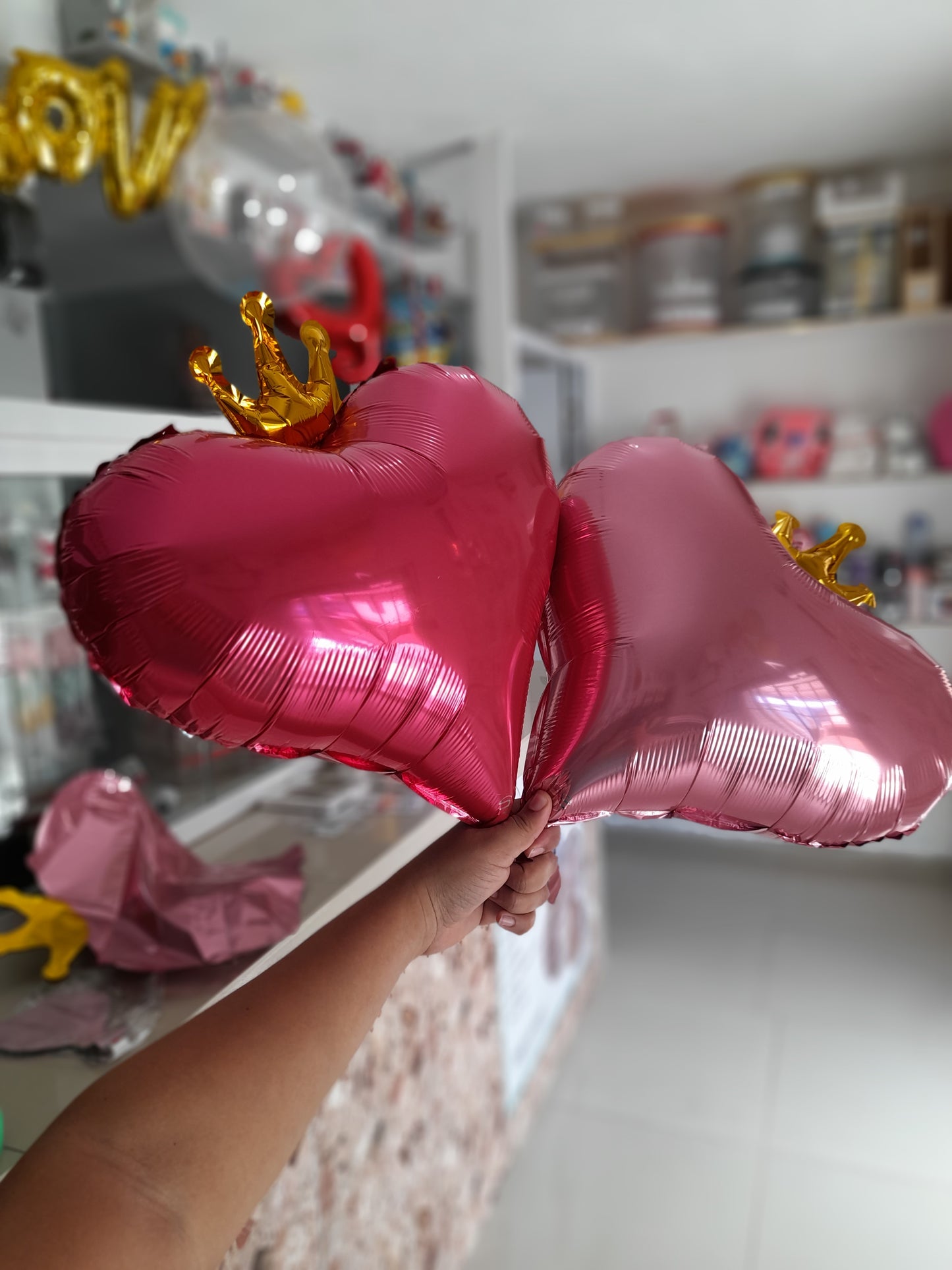 7.6 Globo metálico corazon de reyna 18pulg 1.8M