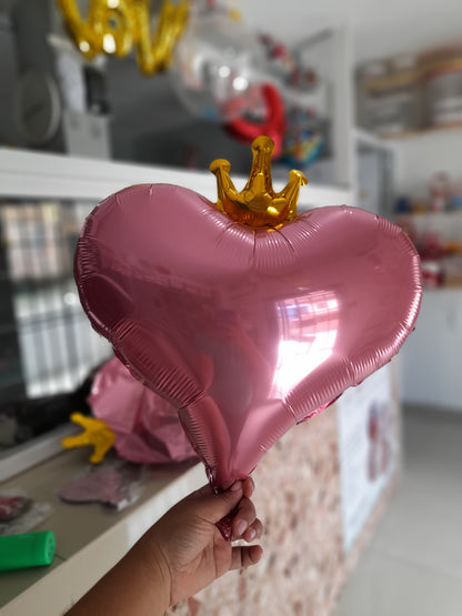 7.6 Globo metálico corazon de reyna 18pulg 1.8M