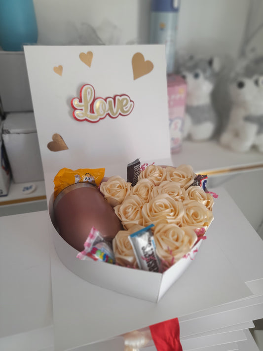 2.05 caja big corazon tipo libro tamaño 10x7x3