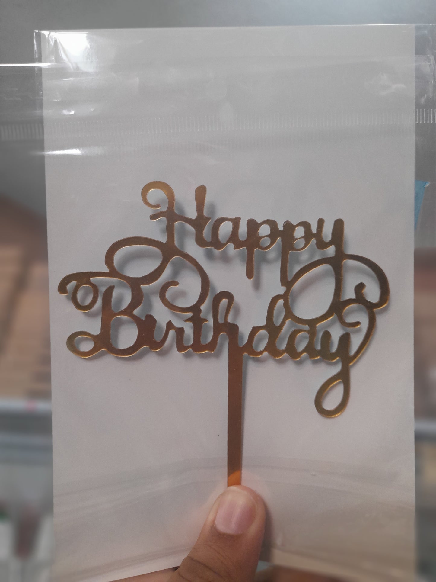 Acrílico feliz cumpleaños dorado