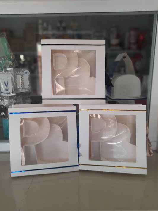 CL Caja de letra P con corazon y ventana DPM