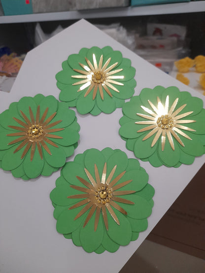 Flores margarita de cartulina de 4 pulgadas